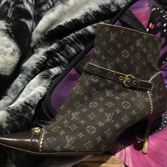 Louis Vuitton Monogram Brown Canvas and Leather Pointy toe booties sz 39 - Picture 3 of 11